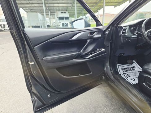 Used 2016 MAZDA CX-9 Touring image 12