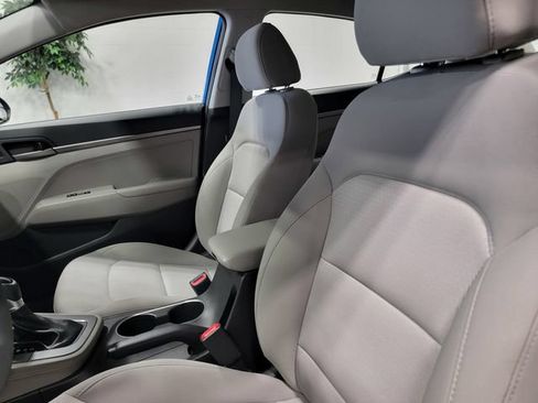 Used 2018 Hyundai Elantra SE w/ Cargo Package FWD image 13