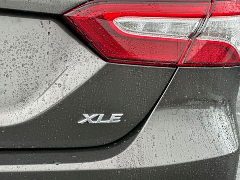 Used 2018 Toyota Camry XLE w/ Driver Assist Package image 27