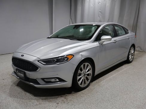 Used 2017 Ford Fusion Platinum image 5