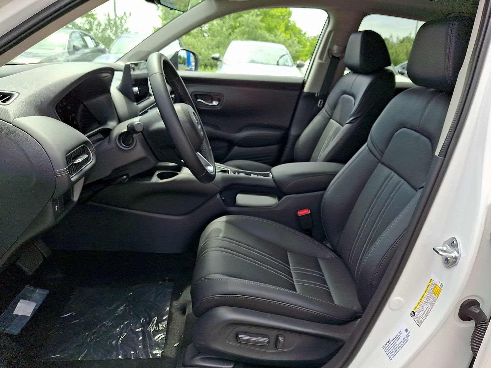 New 2026 Honda HR-V EX-L image 6