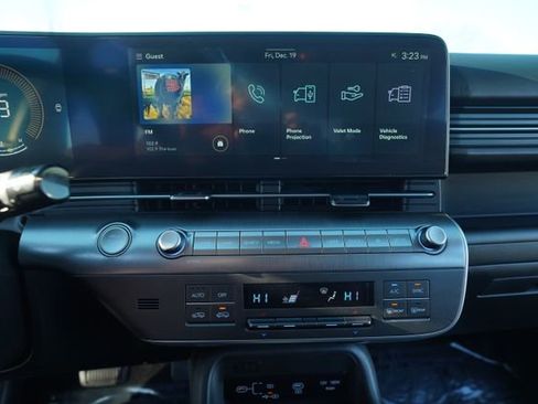 Used 2024 Hyundai Kona SEL image 29