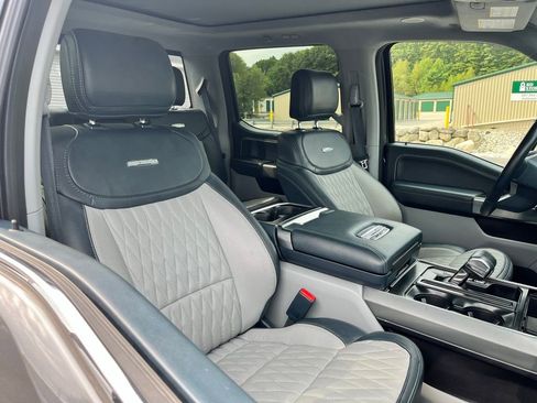 Used 2023 Ford F150 Limited image 24