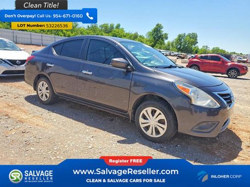 Used 2015 Nissan Versa SV FWD image 5