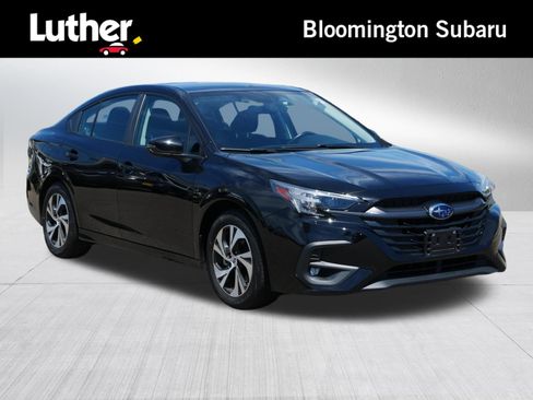 Used 2025 Subaru Legacy Premium AWD/4WD image 1