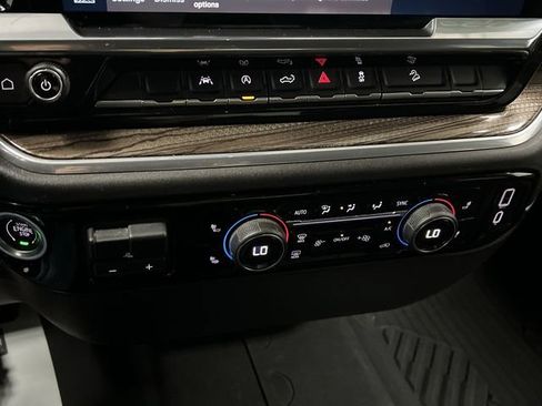 Certified 2023 Chevrolet Silverado 1500 LT AWD/4WD image 19