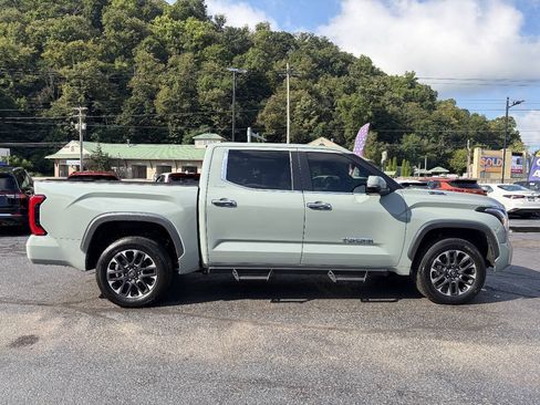 Used 2026 Toyota Tundra Limited AWD/4WD image 10