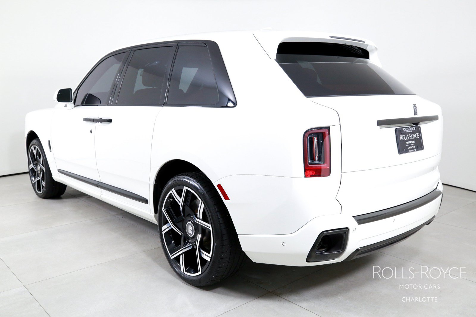 Certified 2025 Rolls-Royce Cullinan Black Badge AWD/4WD image 8