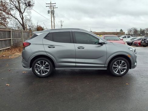 Used 2023 Buick Encore GX Select w/ Sport Touring Package image 5