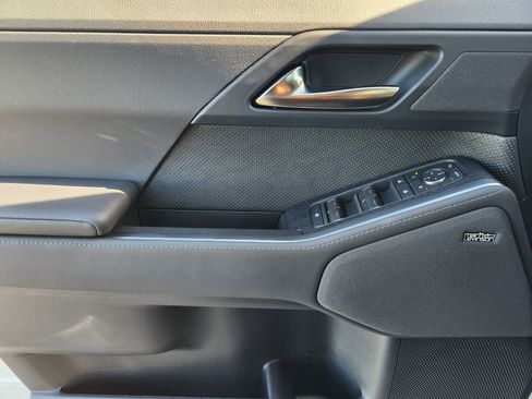 Used 2025 Lexus GX 550 image 28