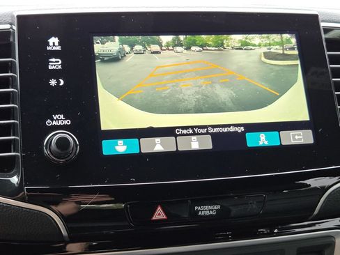 Certified 2019 Honda Passport Touring image 16
