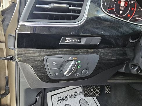 Used 2019 Audi Q7 3.0T Premium Plus w/ Premium Plus Package image 39