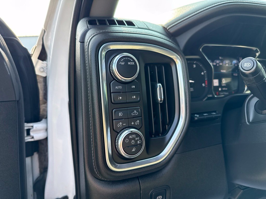 Used 2023 GMC Sierra 3500 Denali w/ Technology Package AWD/4WD image 32