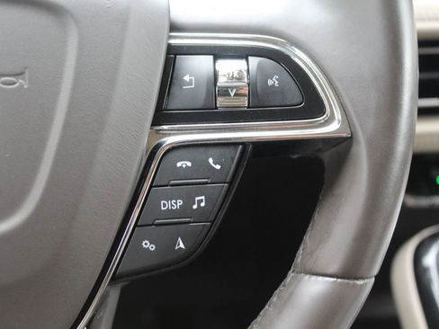 Used 2022 Lincoln Nautilus Reserve FWD image 14