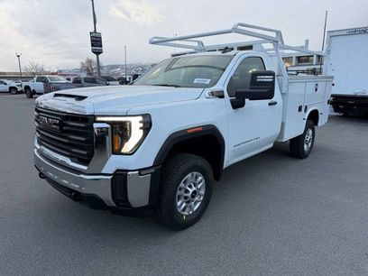 New 2026 GMC Sierra 2500 Pro w/ Convenience Package