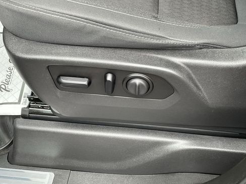 Used 2020 GMC Sierra 1500 SLE w/ SLE Value Package AWD/4WD image 28