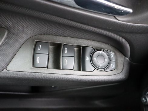 Used 2023 Chevrolet Equinox RS image 22