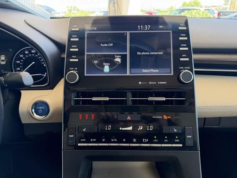Used 2019 Toyota Avalon XLE w/ Carpet Mat Package FWD image 30