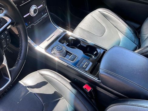 Certified 2019 Ford Edge Titanium w/ Equipment Group 301A FWD image 13