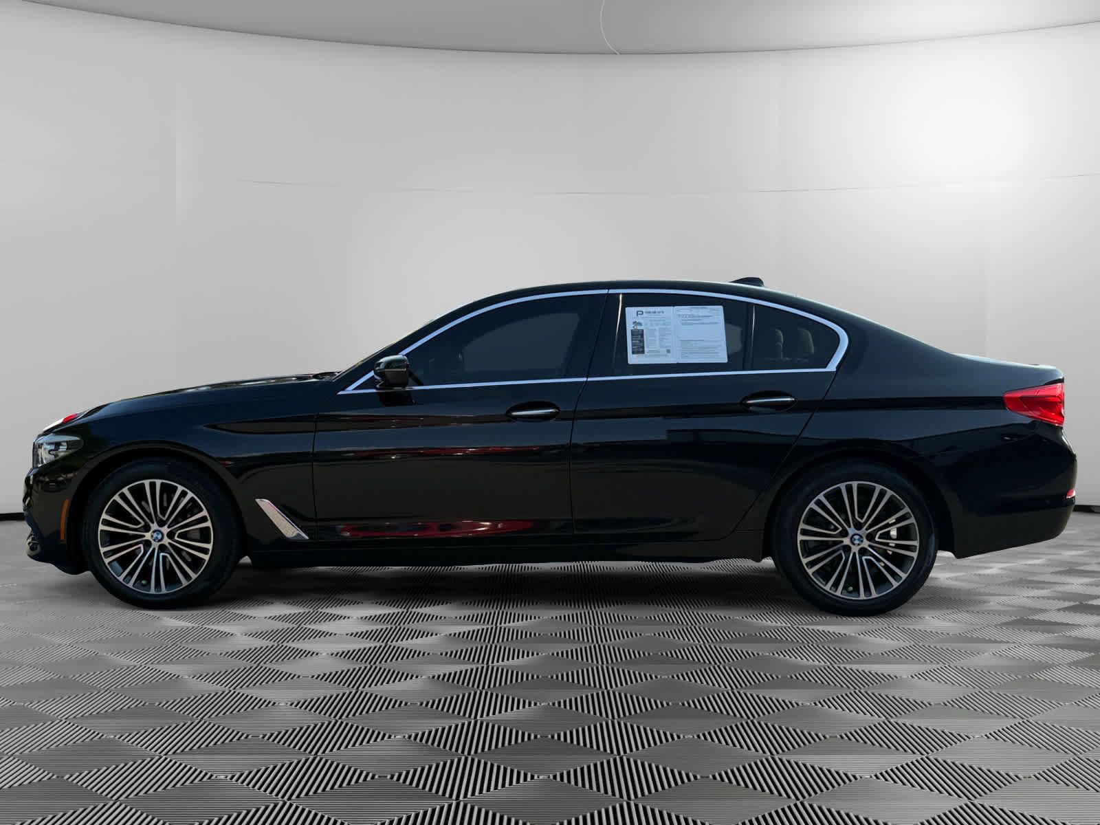 Used 2017 BMW 530i RWD image 8