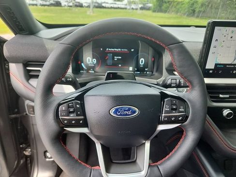 Certified 2026 Ford Explorer ST-Line w/ ST-Line Street Pack AWD/4WD image 16