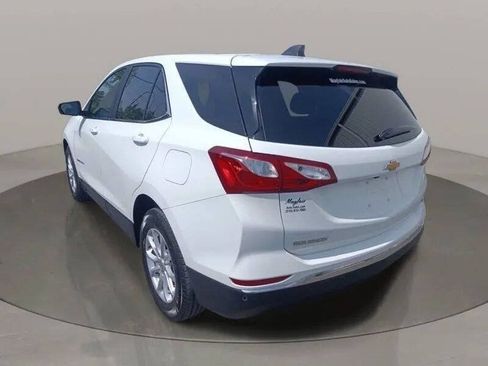 Used 2021 Chevrolet Equinox LT w/ Driver Convenience Package FWD image 4