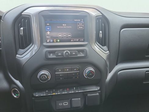 Used 2025 Chevrolet Silverado 1500 Custom w/ Turbomax Blackout Package AWD/4WD image 32