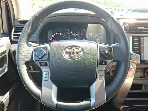 Used 2021 Toyota 4Runner SR5 Premium w/ Moonroof Package AWD/4WD image 16