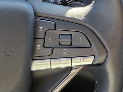 Used 2025 Cadillac XT6 Luxury image 25