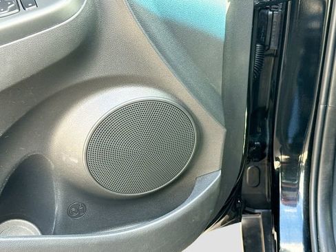 Used 2023 Hyundai Kona SEL image 18