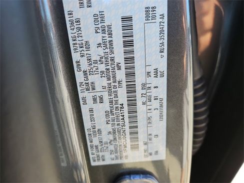 Used 2025 Ford Escape Active image 28