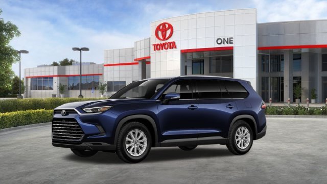 New 2026 Toyota Grand Highlander XLE FWD image 4