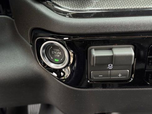 New 2026 Chevrolet Silverado 2500 ZR2 AWD/4WD image 16