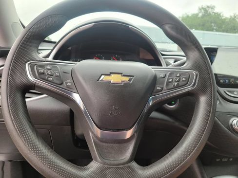 Used 2023 Chevrolet Malibu LT FWD image 24