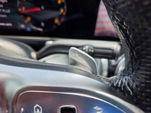 Used 2021 Mercedes-Benz GLB 35 AMG 4MATIC image 38