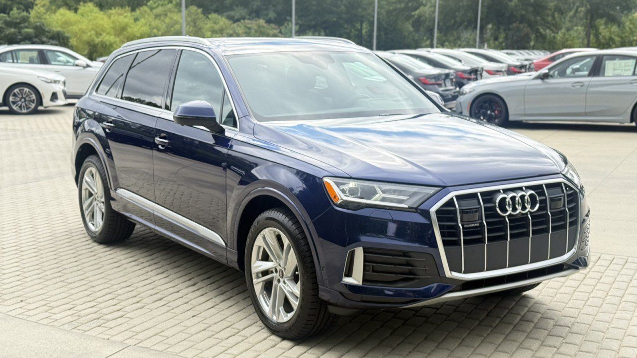 Used 2021 Audi Q7 2.0T Premium Plus w/ Executive Package AWD/4WD image 8