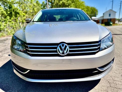 Used 2014 Volkswagen Passat 1.8T S FWD image 8