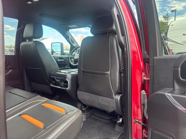 Used 2020 GMC Sierra 3500 AT4 w/ AT4 Premium Package AWD/4WD image 34