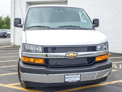 New 2026 Chevrolet Express 2500 w/ Communications Package RWD image 10