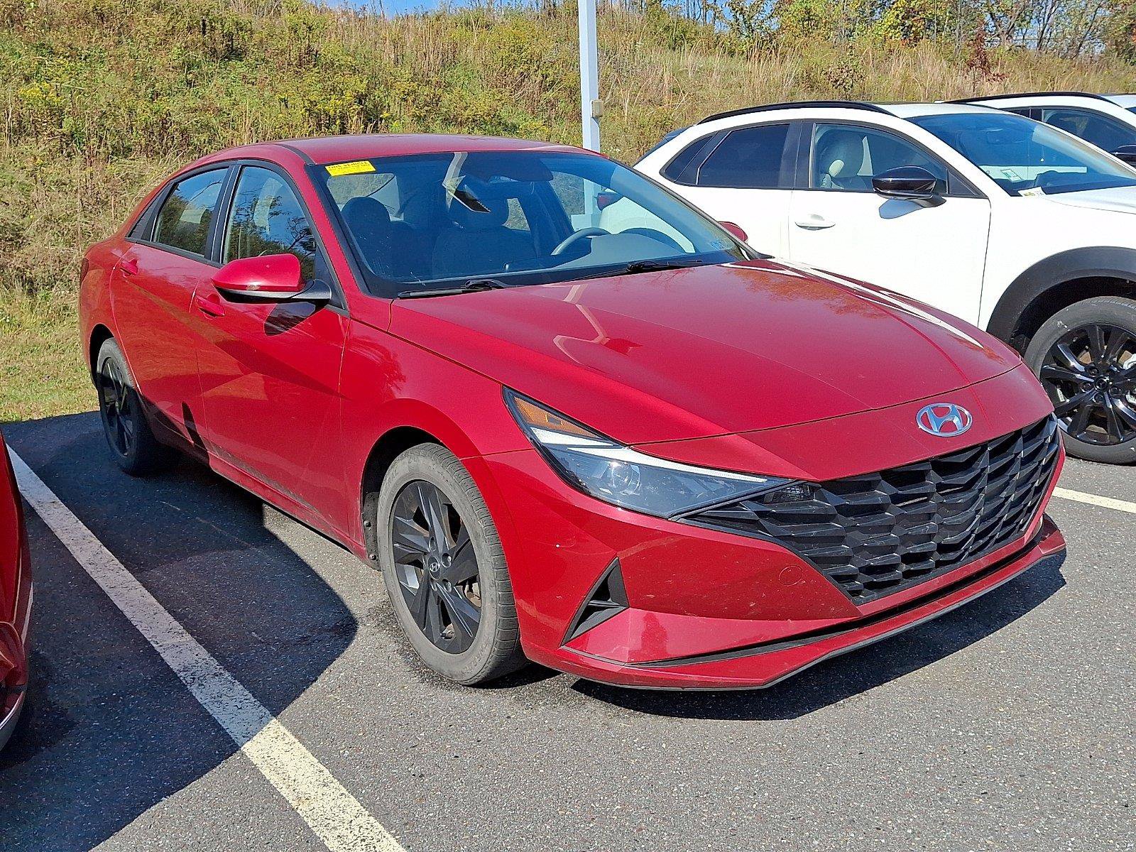 Used 2022 Hyundai Elantra SEL FWD image 1