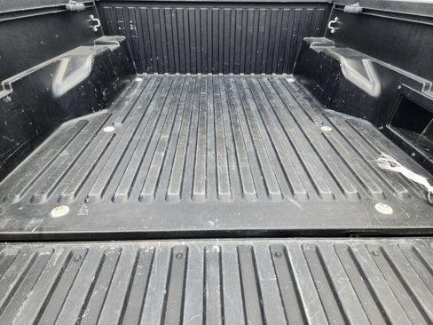 Used 2020 Toyota Tacoma SR5 w/ Technology Package AWD/4WD image 35