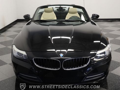 Used 2011 BMW Z4 sDrive30i image 15