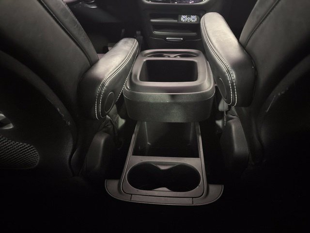 Used 2025 Chrysler Pacifica Select FWD image 42