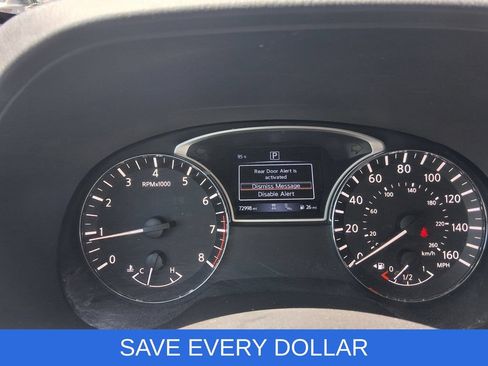 Used 2019 Nissan Pathfinder SL FWD image 5