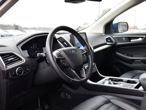 Used 2024 Ford Edge SEL w/ Convenience Package image 11