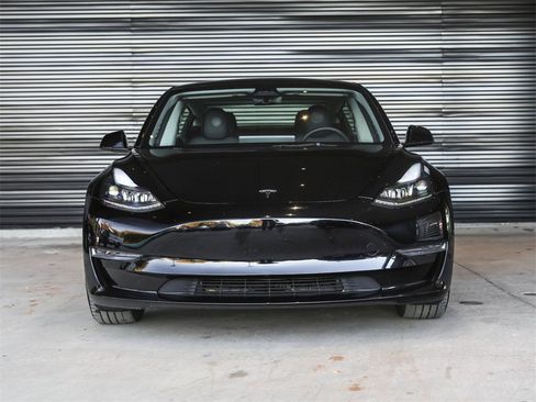 Used 2023 Tesla Model 3 Standard Range image 10