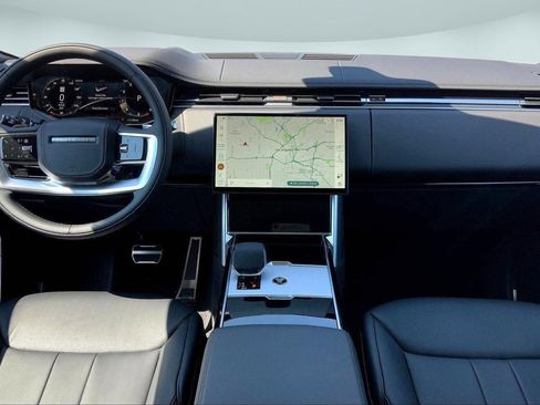 Used 2025 Land Rover Range Rover Long Wheelbase SE AWD/4WD image 7