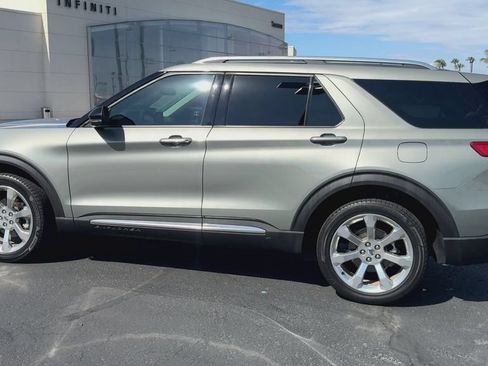 Used 2020 Ford Explorer Platinum w/ Premium Technology Package AWD/4WD image 7