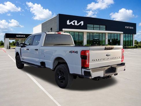 Used 2023 Ford F350 XL w/ STX Appearance Package AWD/4WD image 4