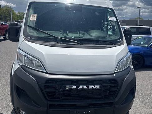 Used 2026 RAM ProMaster 2500 w/ Convenience Group FWD image 5